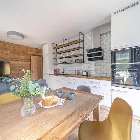 Mountain - Terrace & Parking Apartman *
